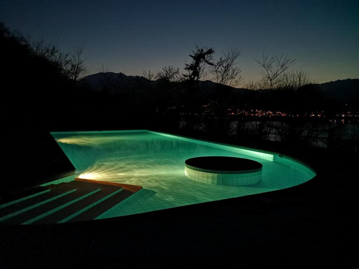 1 Zimmer Apartment Mit Seesicht Und Pool Gambarogno Exteriör bild